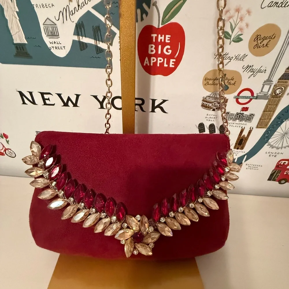 Elegant Red Suede Clutch with Crystal Accents‎